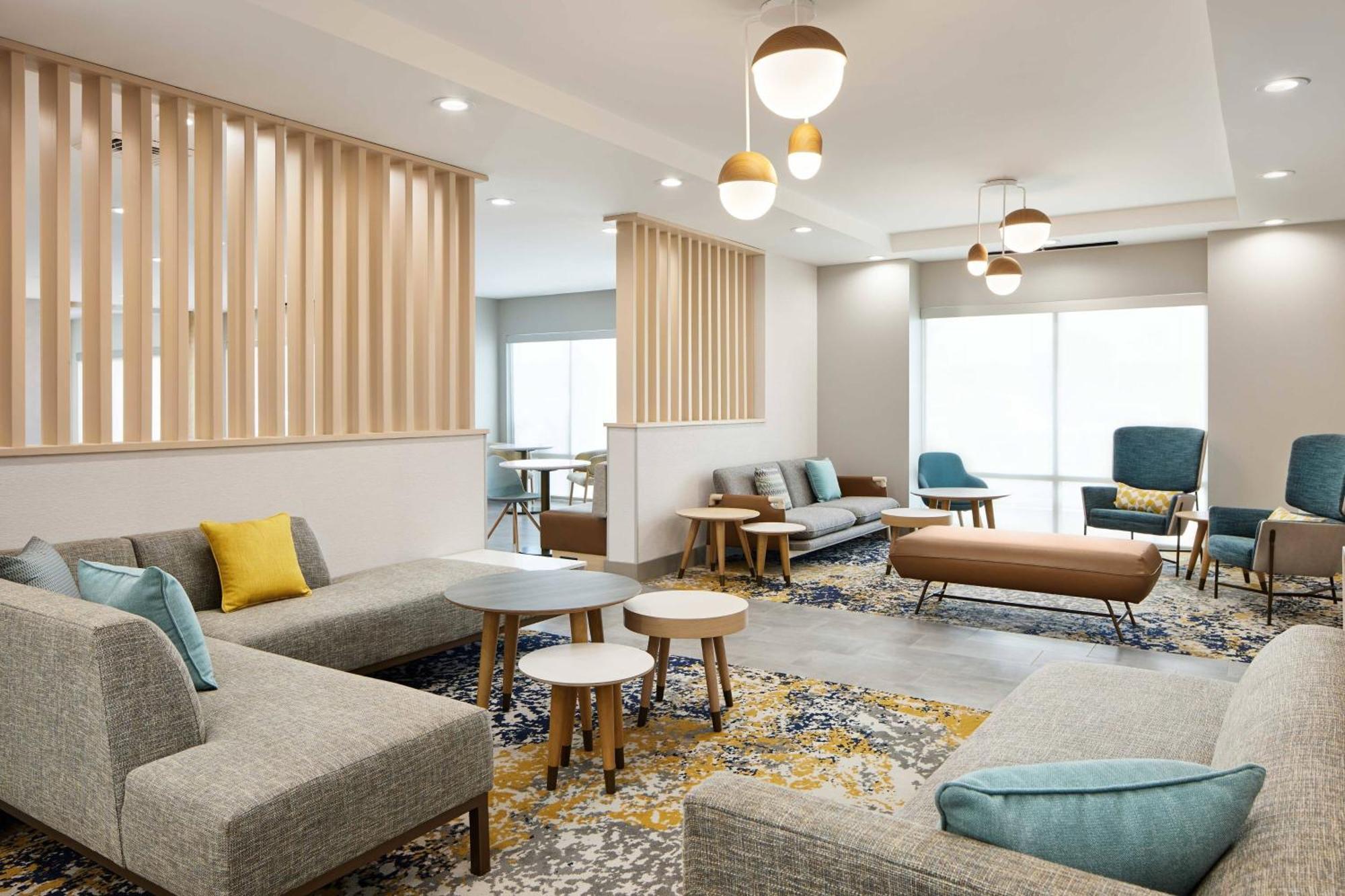 Towneplace Suites By Marriott Tampa Casino Area Orient Park Exteriér fotografie